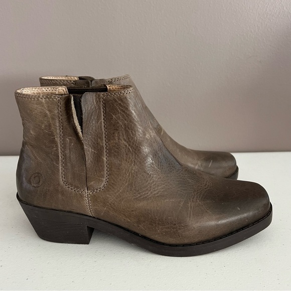 Bogs | Shoes | Bogs Womens Gretchen Chelsea Boots Brown  BOGS Gretchen Chelsea Boots Women 7 Brown Leather Waterproof Ankle Booties